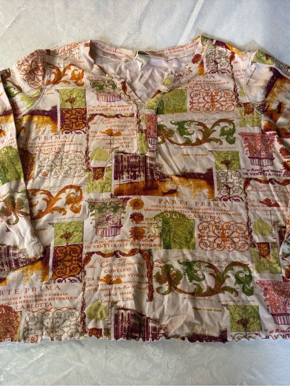 CJ banks Printed Long Sleeve Women’s Top in Cream with Green & Rust Accents 1x